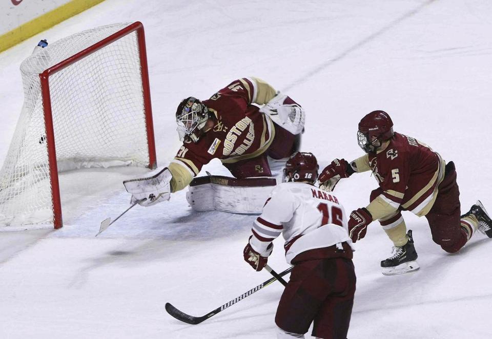 UMASS/Denver Puck Drop Now!